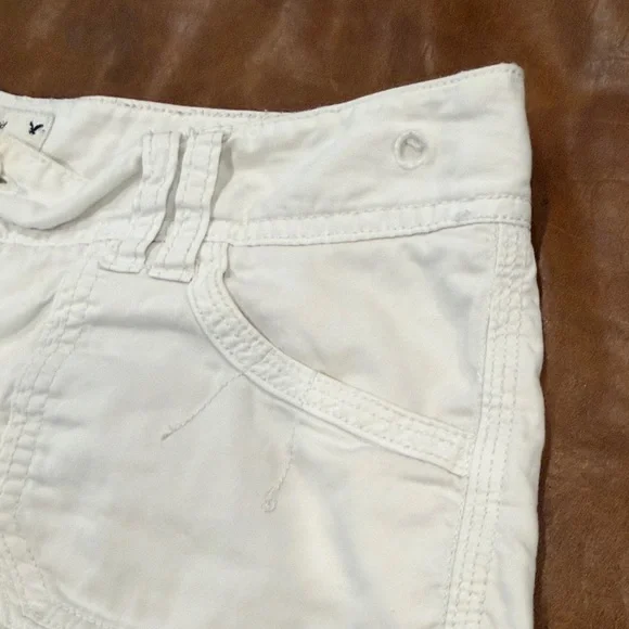 American Eagle Outfitters Women's White Jean Shorts - Picture 9 of 10